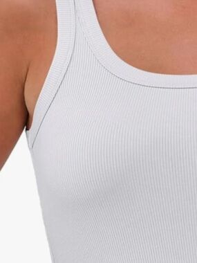NEW! White Ribbed Scoop Neck Tank Top
Fitted Sleeveless Summer Basic Size XXL